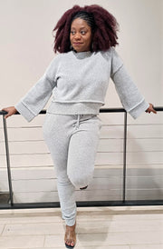 LADIES LONG SLEEVE KNITTED SWEATER