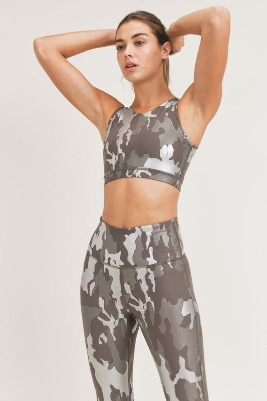 Stencil Your Style: The MOCHA Criss-Cross Sports Bra and Leggings Set for Modern Femininity and Sophisticated Summer Chic