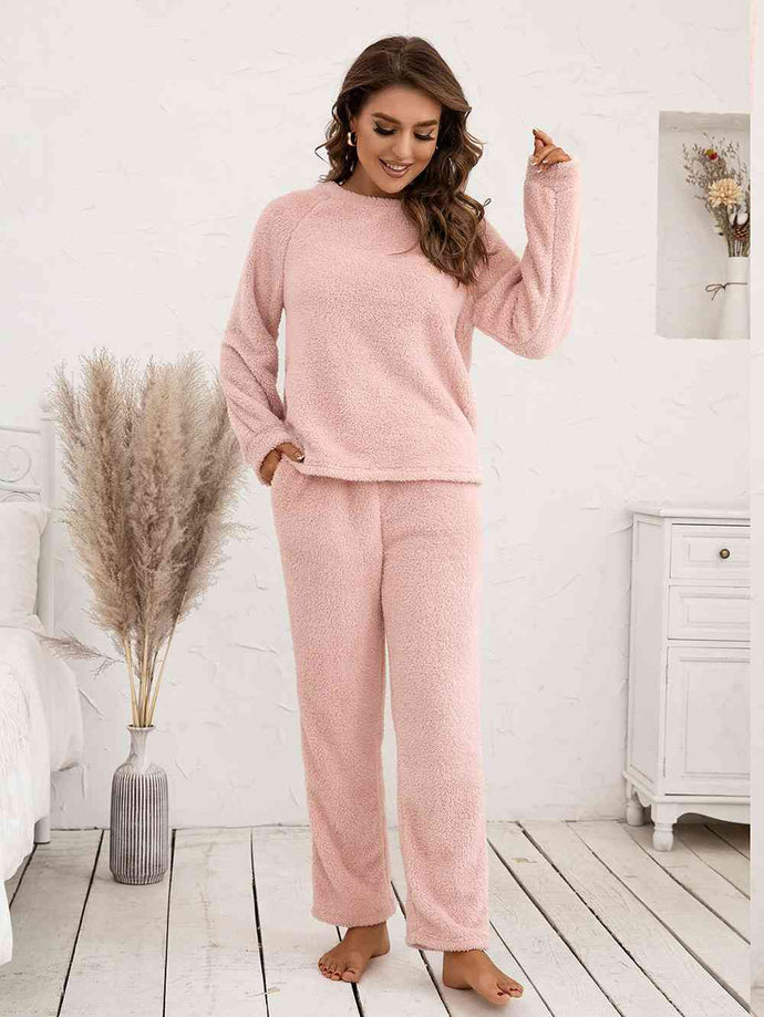 Teddy Long Sleeve Top and Pants Lounge Set: A Guide to Chic Fashion and Elegant Style for Modern Femininity in Your Timeless Wardrobe